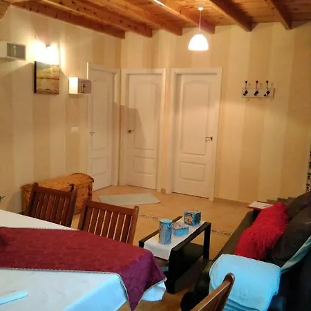 Victoryangel-casaturistica-conpiscina-cercadepadronyrianxo Laino